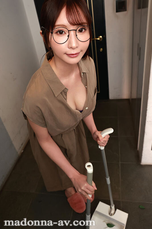 隣人の地味系人妻の新妻ゆうか がまさかのメンエス嬢だとは思わなかった